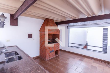 Casa à venda com 300m², 4 quartos e 2 vagas Casa à venda com 300m², 4 quartos e 2 vagasChurrasqueira