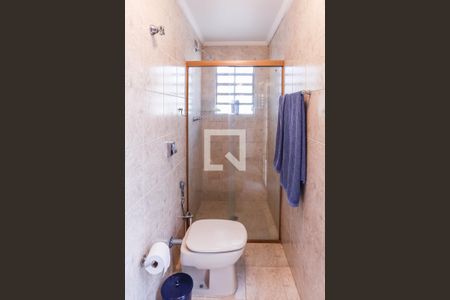 Casa à venda com 300m², 4 quartos e 2 vagas Casa à venda com 300m², 4 quartos e 2 vagasBanheiro Suíte 2