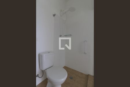 Casa à venda com 300m², 4 quartos e 2 vagas Casa à venda com 300m², 4 quartos e 2 vagasBanheiro de Serviço