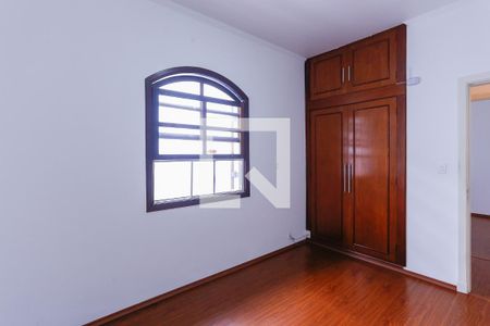 Casa à venda com 300m², 4 quartos e 2 vagas Casa à venda com 300m², 4 quartos e 2 vagasSuíte 2