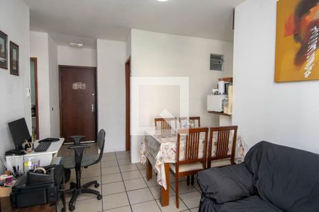 Sala de apartamento para alugar com 2 quartos, 76m² em Copacabana, Rio de Janeiro