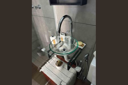 Apartamento para alugar com 76m², 2 quartos e 1 vaga Apartamento para alugar com 76m², 2 quartos e 1 vagaBanheiro Suíte