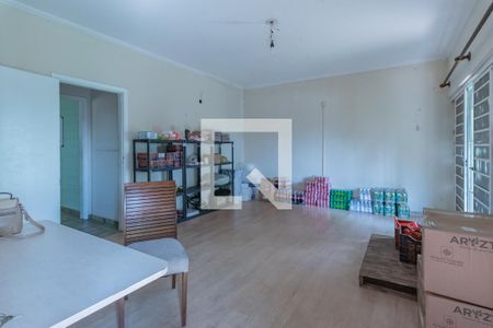 Sala de casa para alugar com 3 quartos, 175m² em Vila Lemos, Campinas