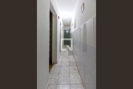 Corredor  de casa à venda com 3 quartos, 160m² em Vila Campanela, São Paulo