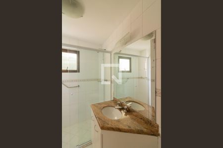 Banheiro Suíte de apartamento para alugar com 3 quartos, 94m² em Vila Olímpia, São Paulo