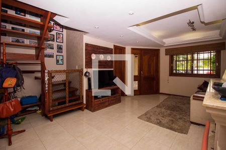 Sala de casa à venda com 3 quartos, 230m² em Espirito Santo, Porto Alegre