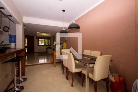 Sala de casa à venda com 3 quartos, 230m² em Espirito Santo, Porto Alegre