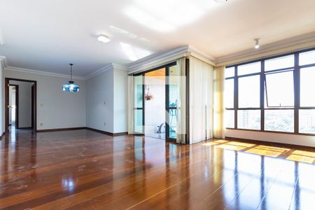 Sala de apartamento à venda com 3 quartos, 220m² em Vila Itapura, Campinas