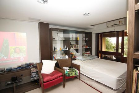 Sala de Estar de casa para alugar com 4 quartos, 1000m² em Pedra Redonda, Porto Alegre