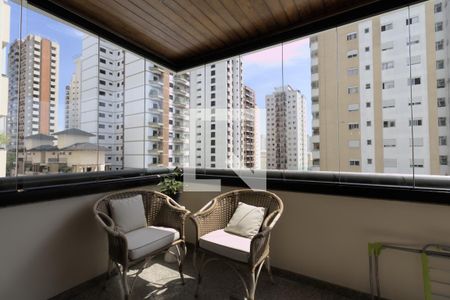 Sacada de apartamento à venda com 4 quartos, 160m² em Vila Hamburguesa, São Paulo