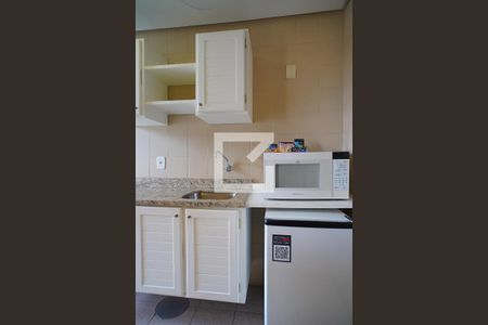 Cozinha de apartamento à venda com 1 quarto, 58m² em Independência, Porto Alegre