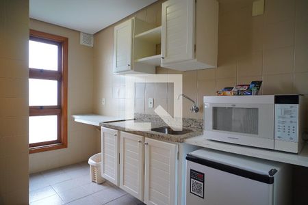 Cozinha de apartamento à venda com 1 quarto, 58m² em Independência, Porto Alegre