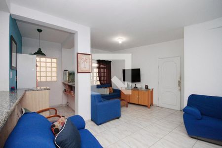 Sala de casa à venda com 8 quartos, 280m² em Bela Vista, São Paulo