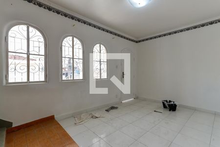 Sala 1 de casa para alugar com 2 quartos, 100m² em Vila Santa Terezinha (zona Norte), São Paulo