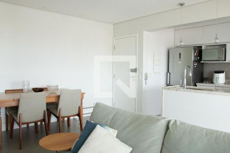 Sala de Estar e Sala de Jantar de apartamento para alugar com 2 quartos, 70m² em Jardim Leonor Mendes de Barros, São Paulo