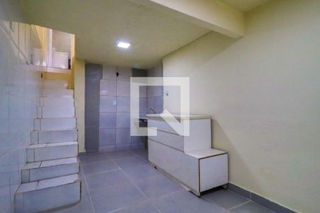 Sala/Cozinha de kitnet/studio para alugar com 1 quarto, 45m² em Colégio Batista, Belo Horizonte