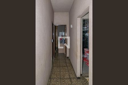Corredor de casa à venda com 2 quartos, 200m² em Penha, Rio de Janeiro