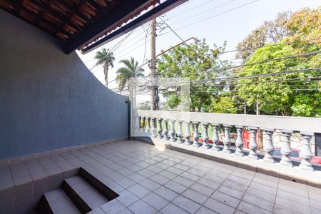 Sacada de casa à venda com 3 quartos, 140m² em Pestana, Osasco