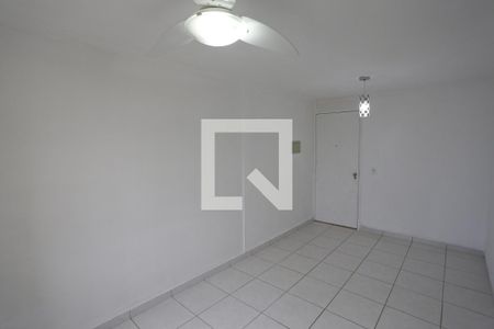 Sala de apartamento para alugar com 2 quartos, 48m² em Jardim Danfer, São Paulo