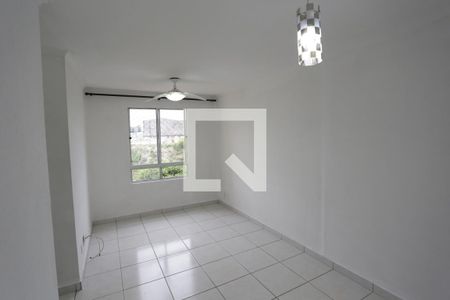 Sala de apartamento para alugar com 2 quartos, 48m² em Jardim Danfer, São Paulo