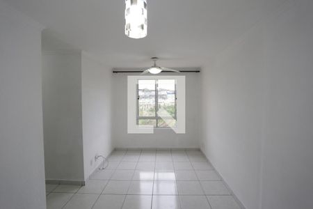 Sala de apartamento para alugar com 2 quartos, 48m² em Jardim Danfer, São Paulo