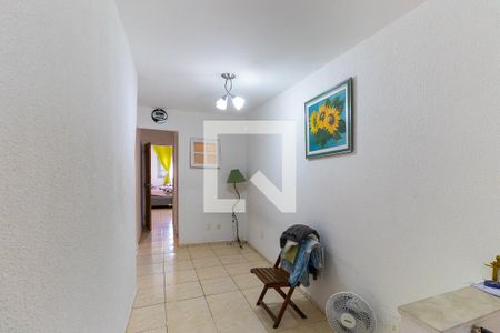Casa à venda com 90m², 2 quartos e 1 vaga Casa à venda com 90m², 2 quartos e 1 vagaHall social