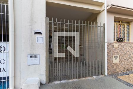 Casa à venda com 90m², 2 quartos e 1 vaga Casa à venda com 90m², 2 quartos e 1 vagaFachada