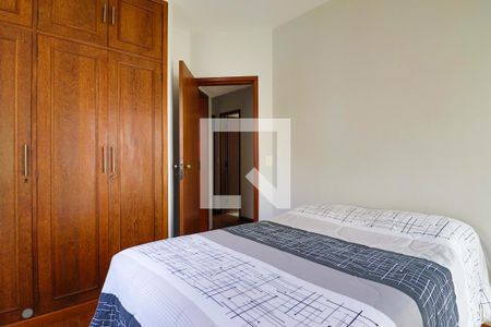 Quarto 2 de apartamento para alugar com 3 quartos, 80m² em Cruzeiro, Belo Horizonte