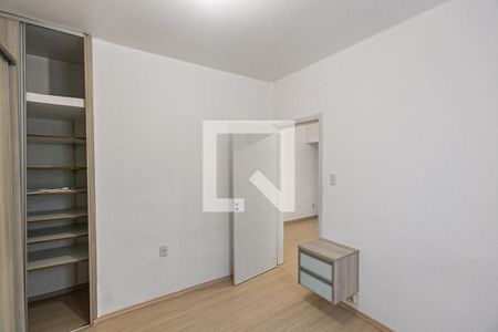 Quarto de apartamento à venda com 1 quarto, 50m² em Praia de Belas, Porto Alegre