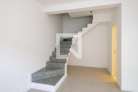 Sala de casa à venda com 2 quartos, 75m² em São Francisco Xavier, Rio de Janeiro