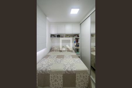Quarto 1 de apartamento à venda com 2 quartos, 47m² em Hípica, Porto Alegre