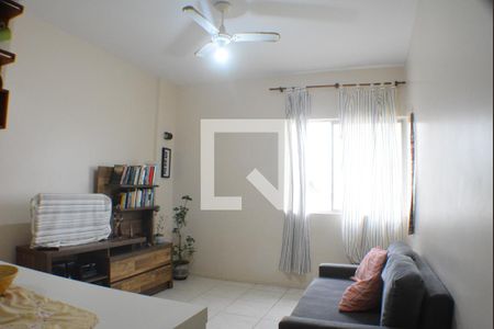 Sala  de apartamento para alugar com 1 quarto, 36m² em Armação, Salvador