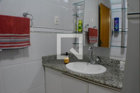 Banheiro de apartamento para alugar com 1 quarto, 36m² em Armação, Salvador