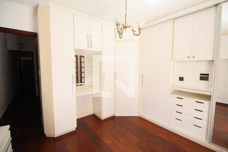 Quarto 1 de casa para alugar com 3 quartos, 150m² em Vila Paulicéia, São Paulo