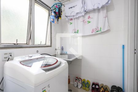 Apartamento à venda com 120m², 3 quartos e 1 vaga Apartamento à venda com 120m², 3 quartos e 1 vagaLavanderia