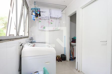 Apartamento à venda com 120m², 3 quartos e 1 vaga Apartamento à venda com 120m², 3 quartos e 1 vagaLavanderia