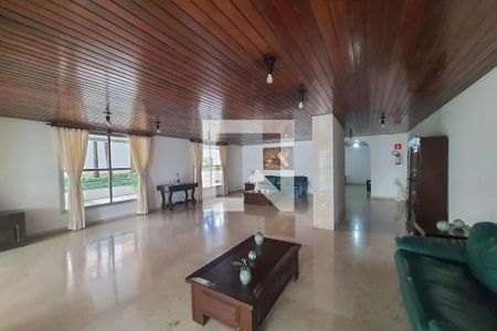 Apartamento à venda com 120m², 3 quartos e 1 vaga Apartamento à venda com 120m², 3 quartos e 1 vagaHall