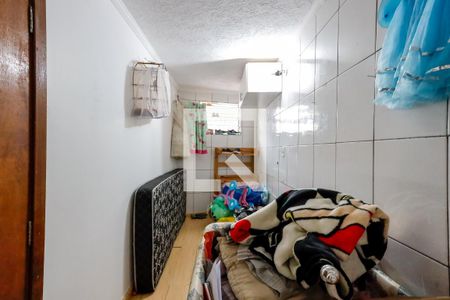 Quarto 2 de casa para alugar com 2 quartos, 120m² em Parque Ramos Freitas, São Paulo