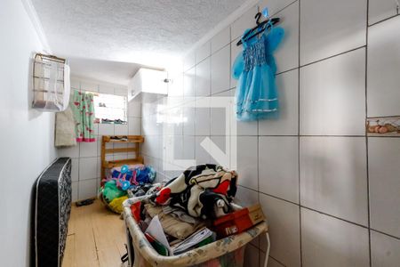 Quarto 2 de casa para alugar com 2 quartos, 120m² em Parque Ramos Freitas, São Paulo