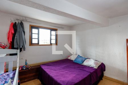 Quarto 1 de casa para alugar com 2 quartos, 120m² em Parque Ramos Freitas, São Paulo