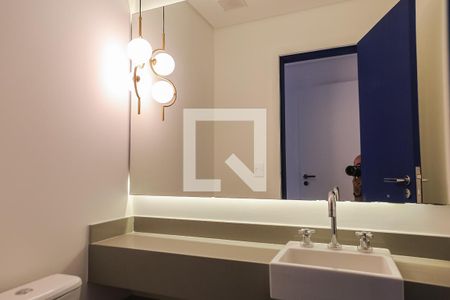 Lavabo de apartamento para alugar com 3 quartos, 127m² em Gonzaga, Santos