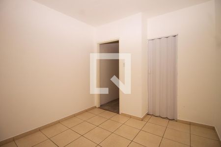 Quarto de kitnet/studio à venda com 1 quarto, 18m² em Centro Histórico, Porto Alegre