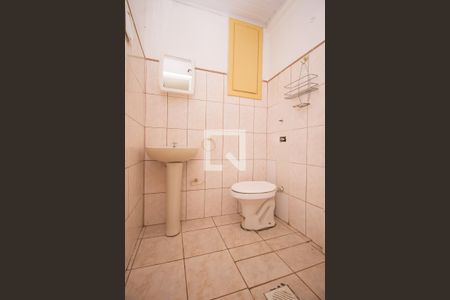 Banheiro de kitnet/studio à venda com 1 quarto, 18m² em Centro Histórico, Porto Alegre