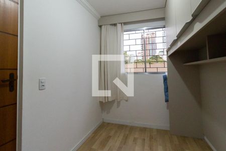 Quarto 2 de apartamento para alugar com 2 quartos, 42m² em Campo Comprido, Curitiba