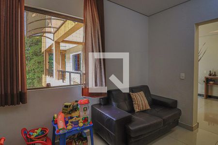 Sala 2 de casa à venda com 5 quartos, 1080m² em União, Belo Horizonte