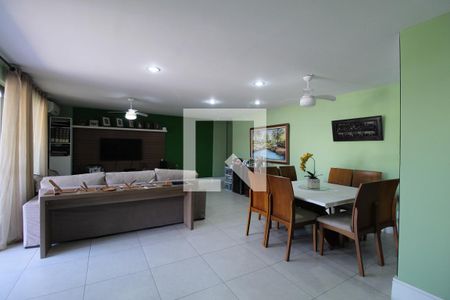 Sala de apartamento à venda com 3 quartos, 200m² em Recreio dos Bandeirantes, Rio de Janeiro