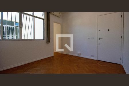 Apartamento à venda com 67m², 1 quarto e 1 vagaSala