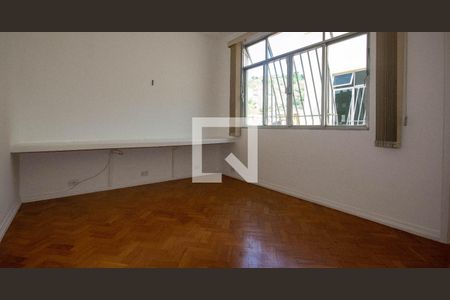 Apartamento à venda com 67m², 1 quarto e 1 vagaSala