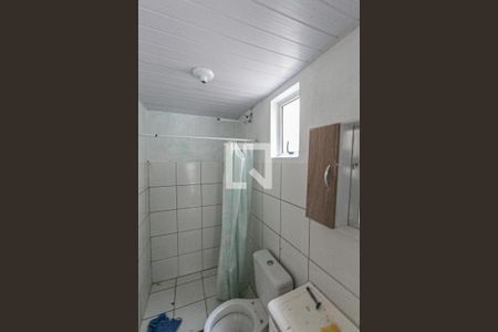 Banheiro de apartamento à venda com 2 quartos, 60m² em Vila Nova, Porto Alegre