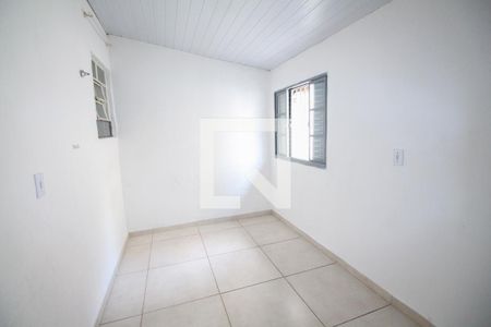 Quarto 1 de casa para alugar com 1 quarto, 55m² em Vila Santa Maria, São Paulo